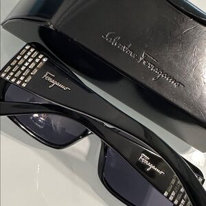 Luxury Salvatore Ferragamo Black Sunglasses Sparkling Crystals w original case